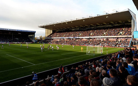 機上做出讓 機上做出讓